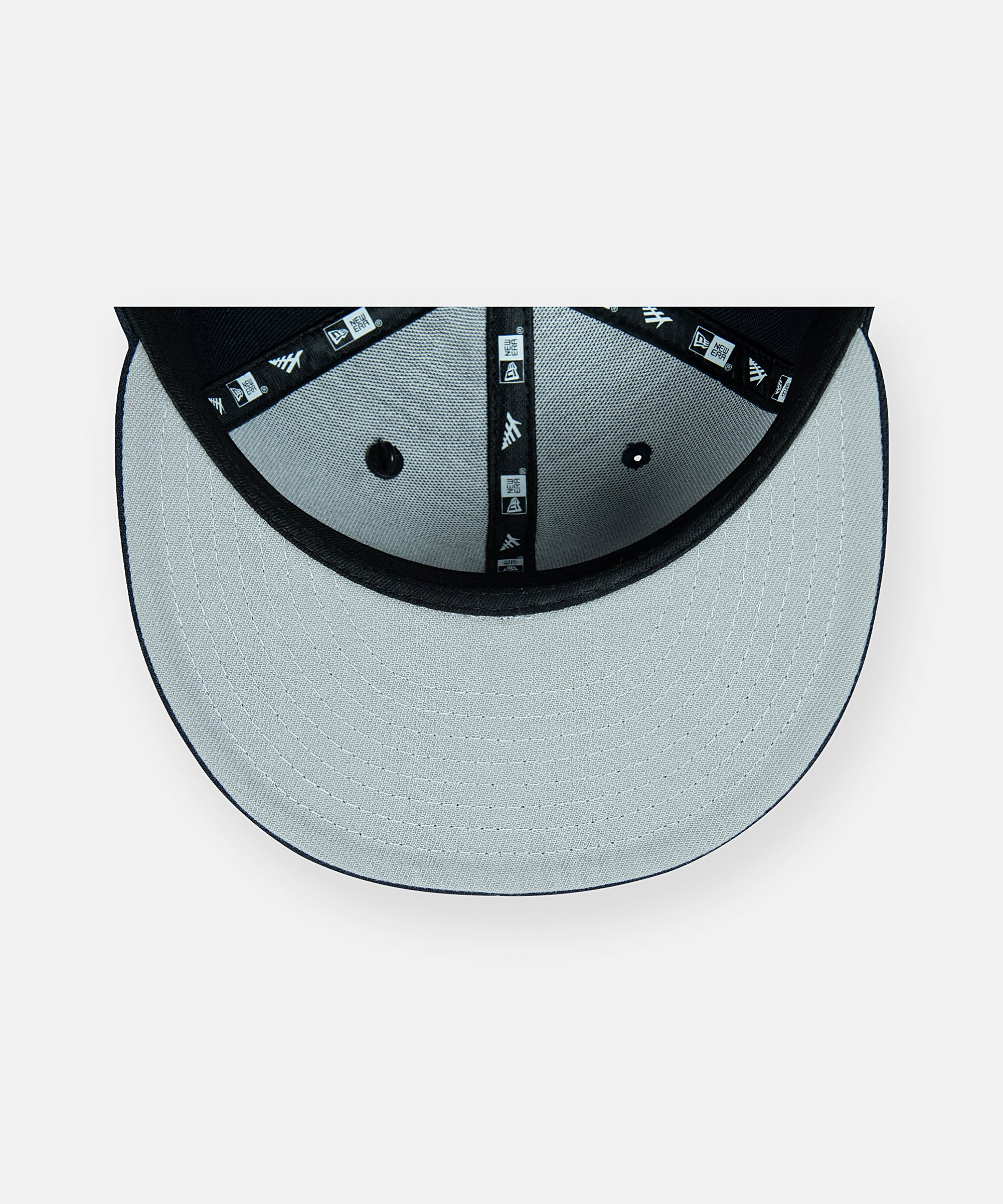 Paper Planes x New York Yankees Team Color 59FIFTY Fitted - Image 3